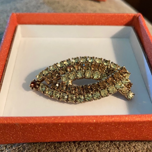 Vintage Costume Brooch Gold, brown and white. - Picture 8 of 9